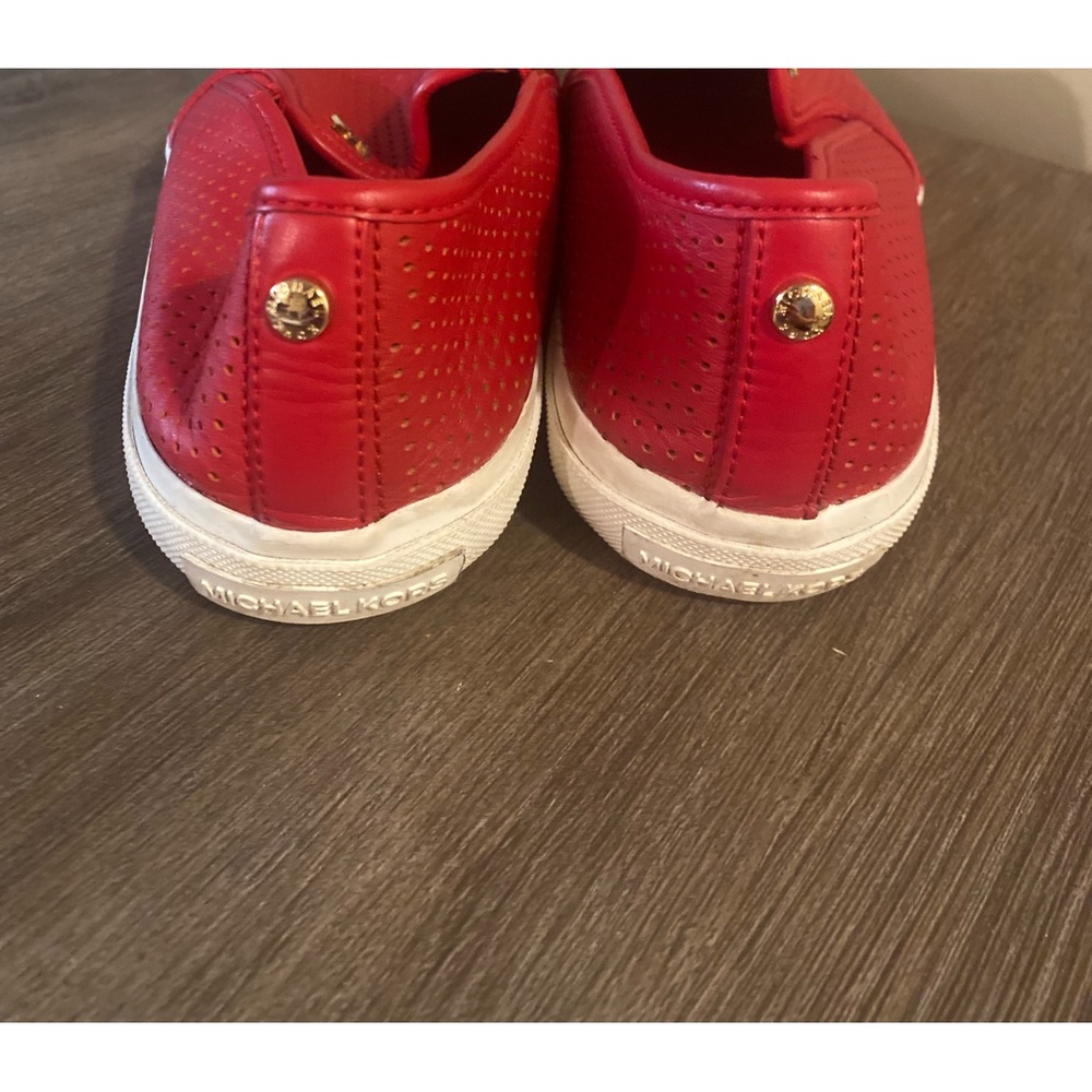 NEVER WORN Michael Kors RED flats